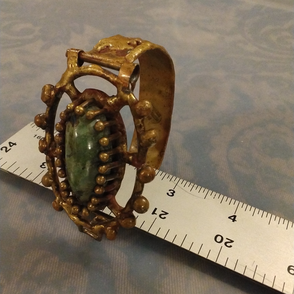 Vintage PAL KEPENYES Bracelet with Green Stones Signed - Picture 12 of 13